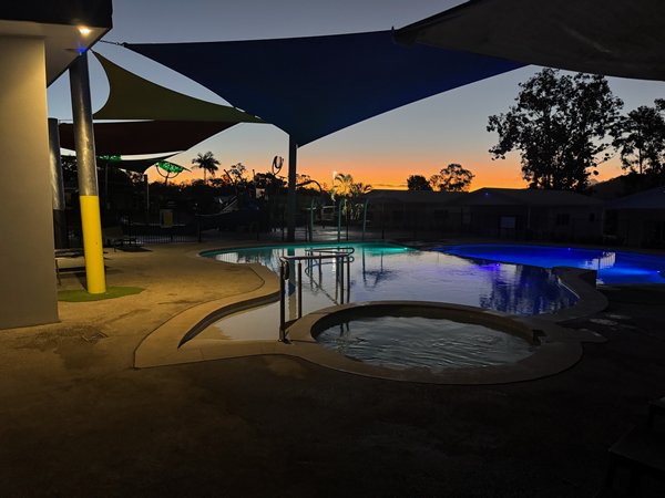 1. m sunset pool